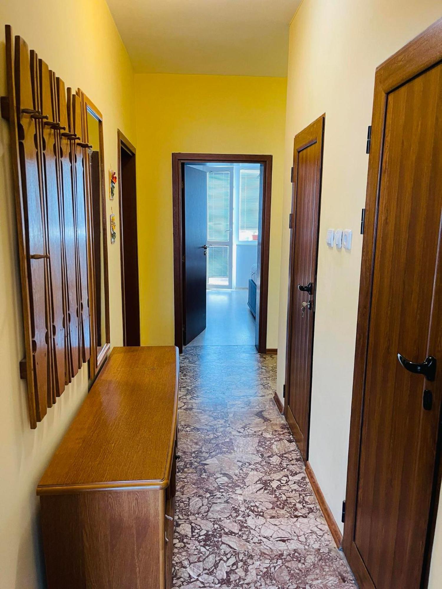 Sunny Cozy Flat In The Centre, Close To Beach, 4 Rooms, 105Sqm Varna Exteriér fotografie